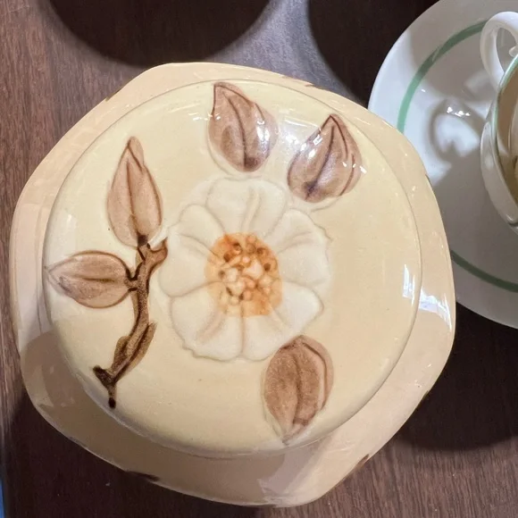 Vintage Tea Canister - Picture 2 of 5